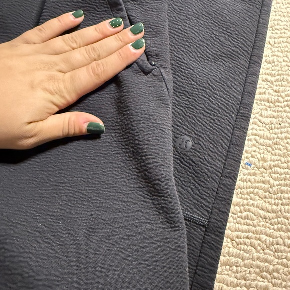 lululemon athletica Black Sweatpants - Picture 2 of 6